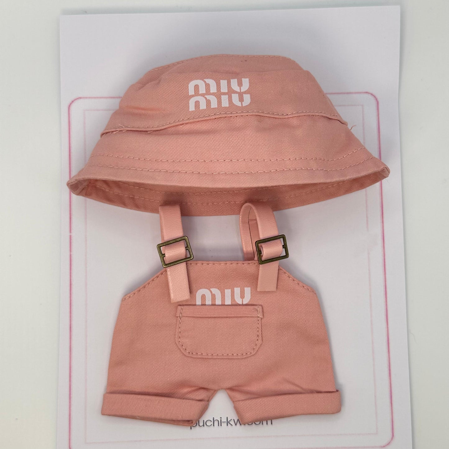 Jumpers & Bucket Hats