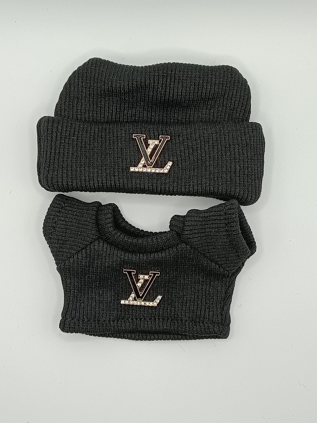 Shirts & Beanies with Brands Emblem