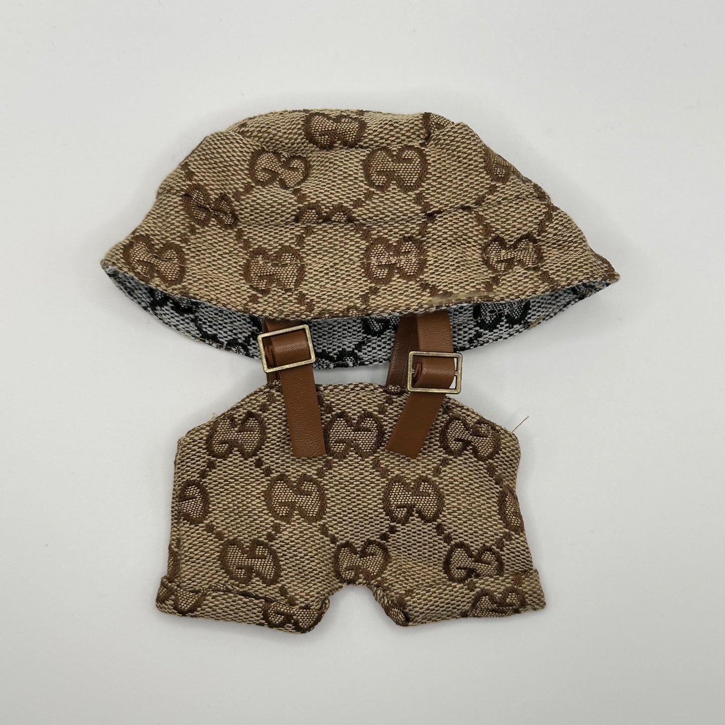 Jumpers & Bucket Hats