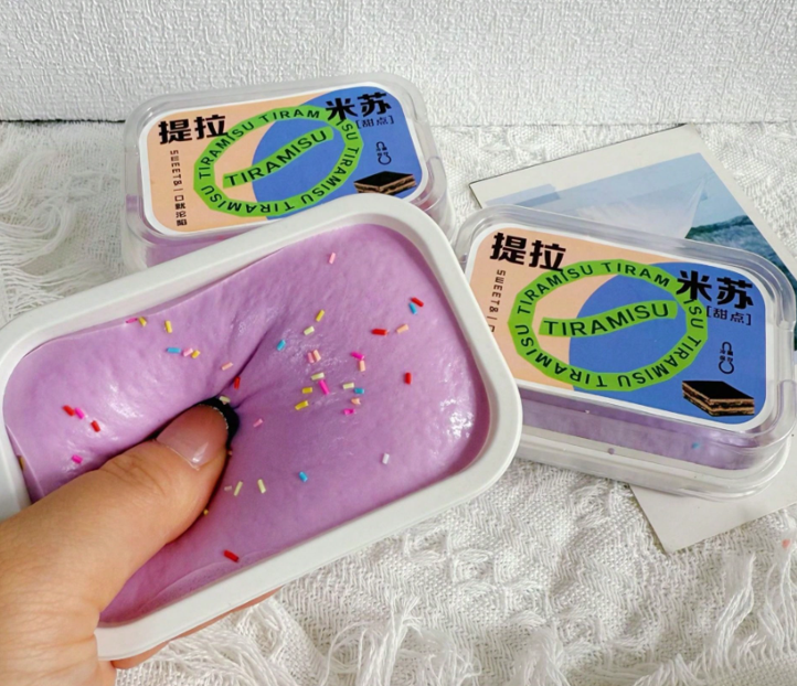 SQUISHY - ICE CREAM CAKE