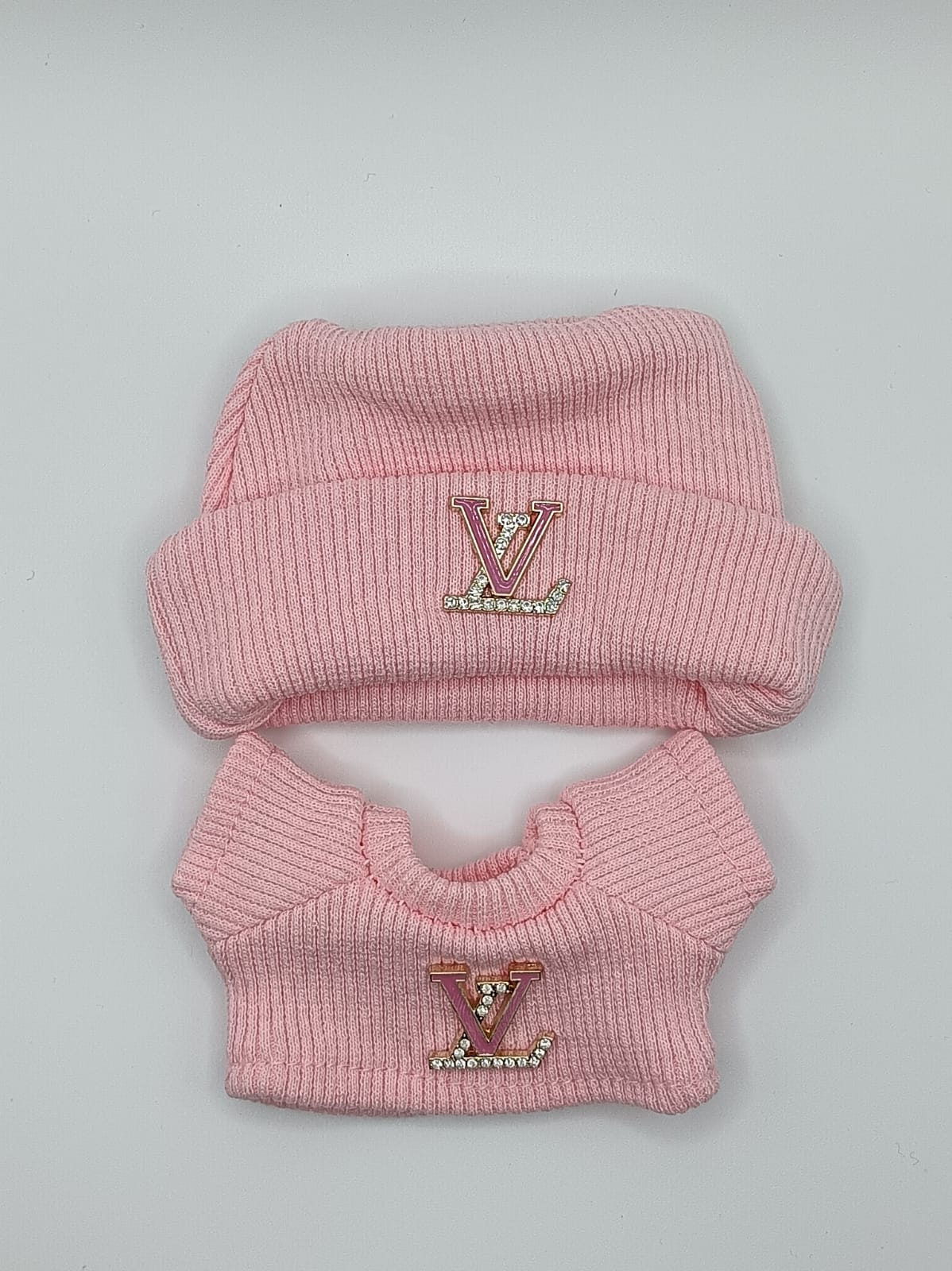 Shirts & Beanies with Brands  Emblem