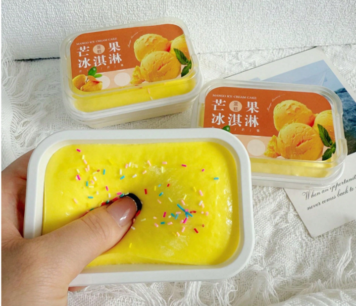 SQUISHY - ICE CREAM CAKE