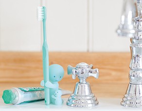 Smiski Toothbrush Stand